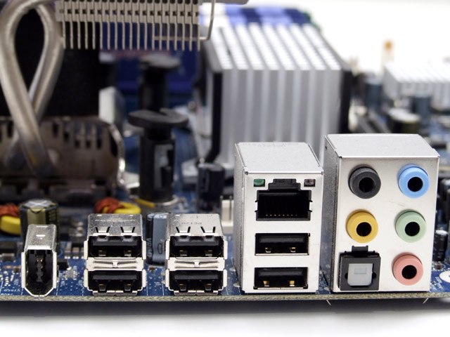 Motherboard – Back Panel Connectors