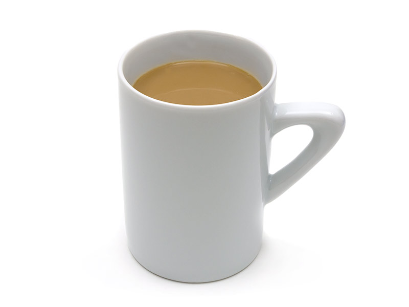 Tasse Kaffee mit Milch (2)