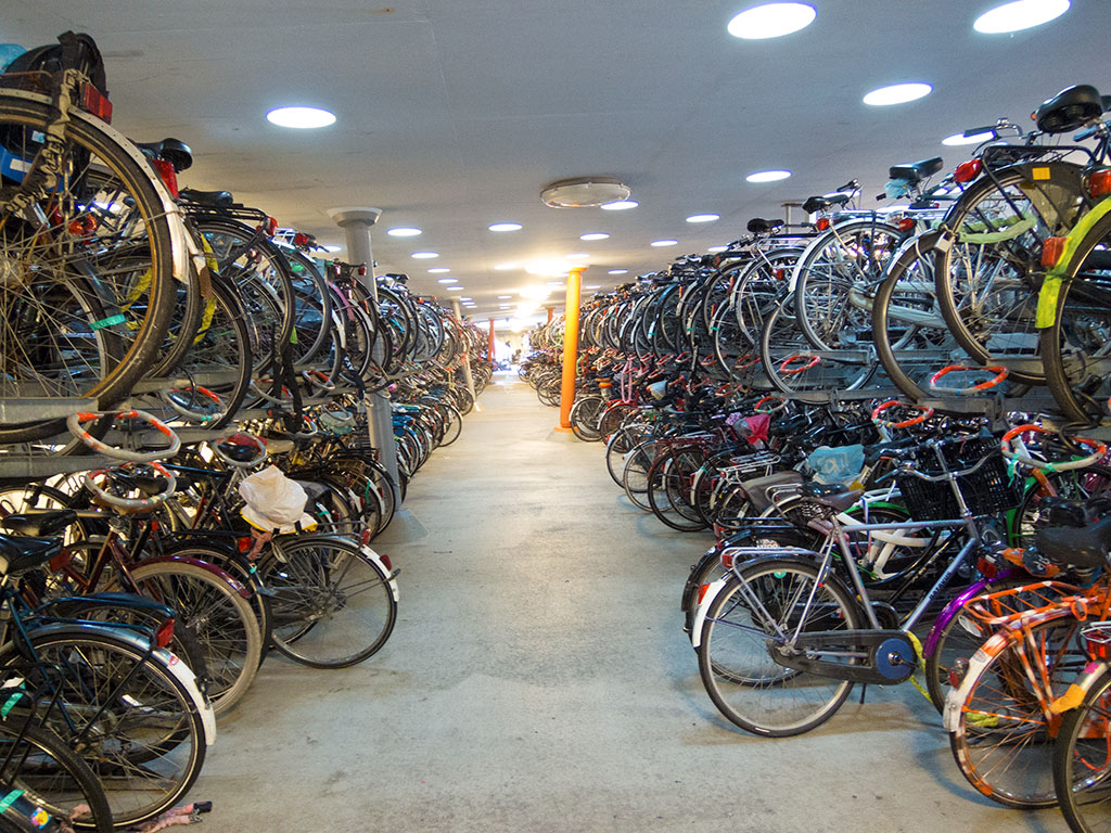 Groningen – Fahrrad-Parkhaus